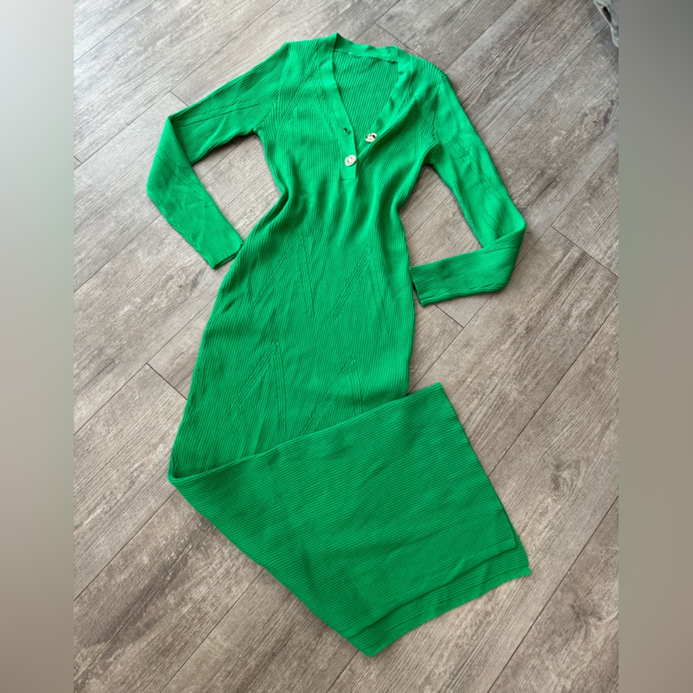 FINAL SALE✨

🌸BOUTIQUE pine green dress ✨ - Picture 12 of 15